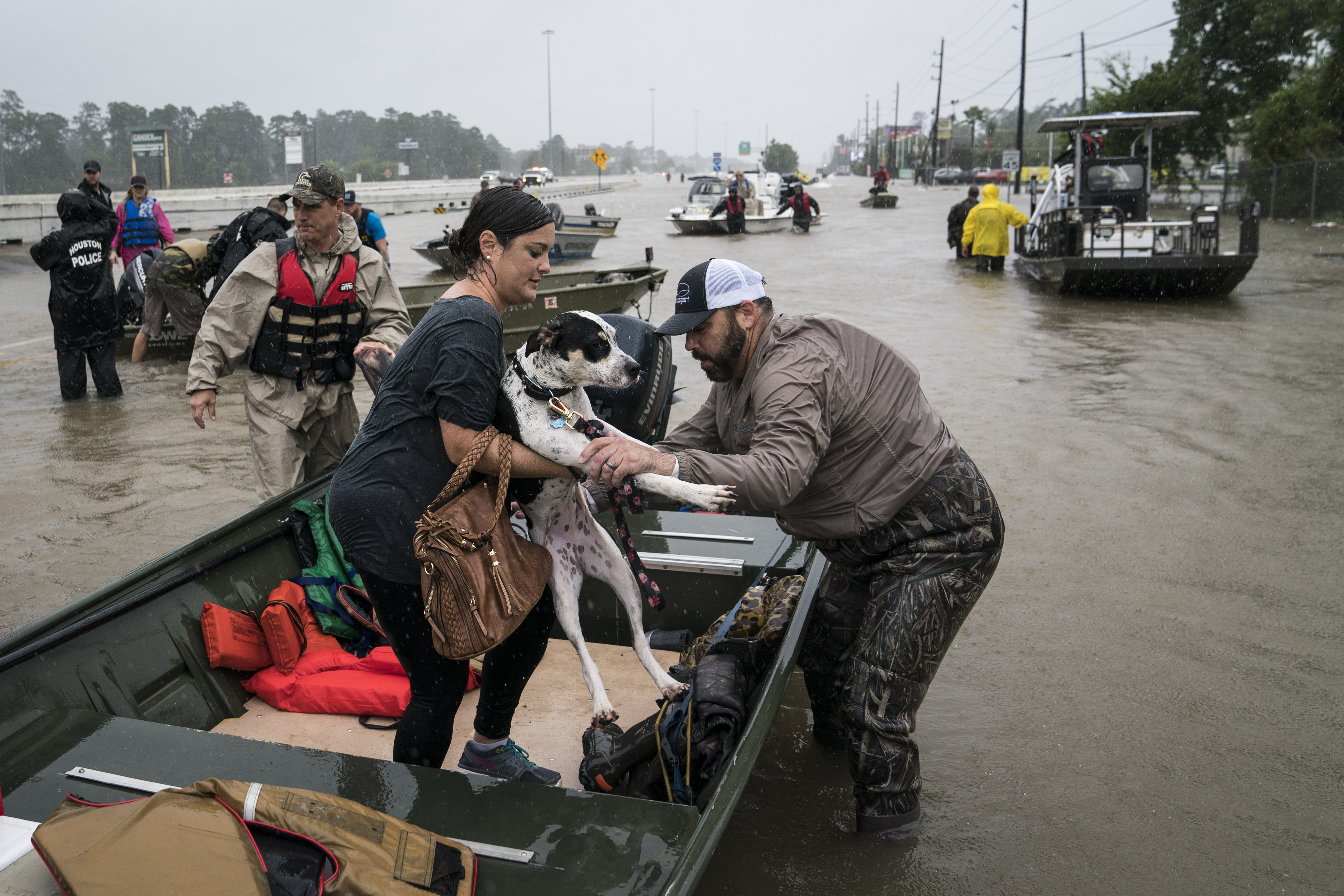 Newsela Rescue Response To Hurricane Harvey Draws Flood Of Volunteers