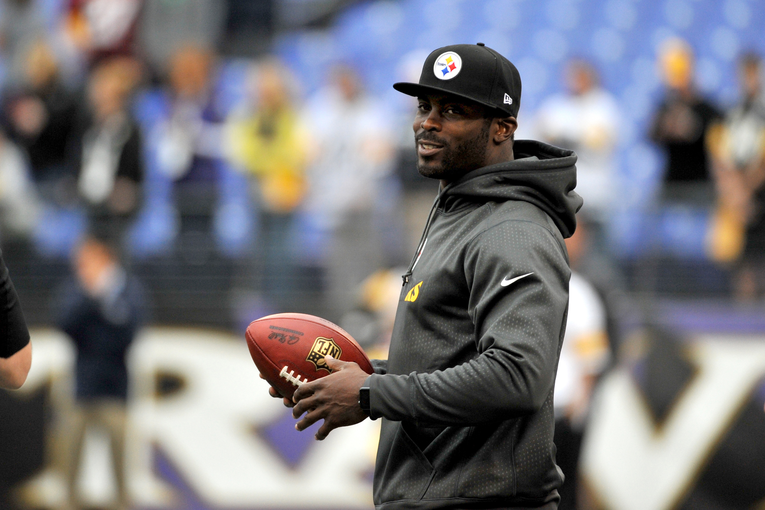 Newsela Why aren't there any lefthanded quarterbacks in the NFL?